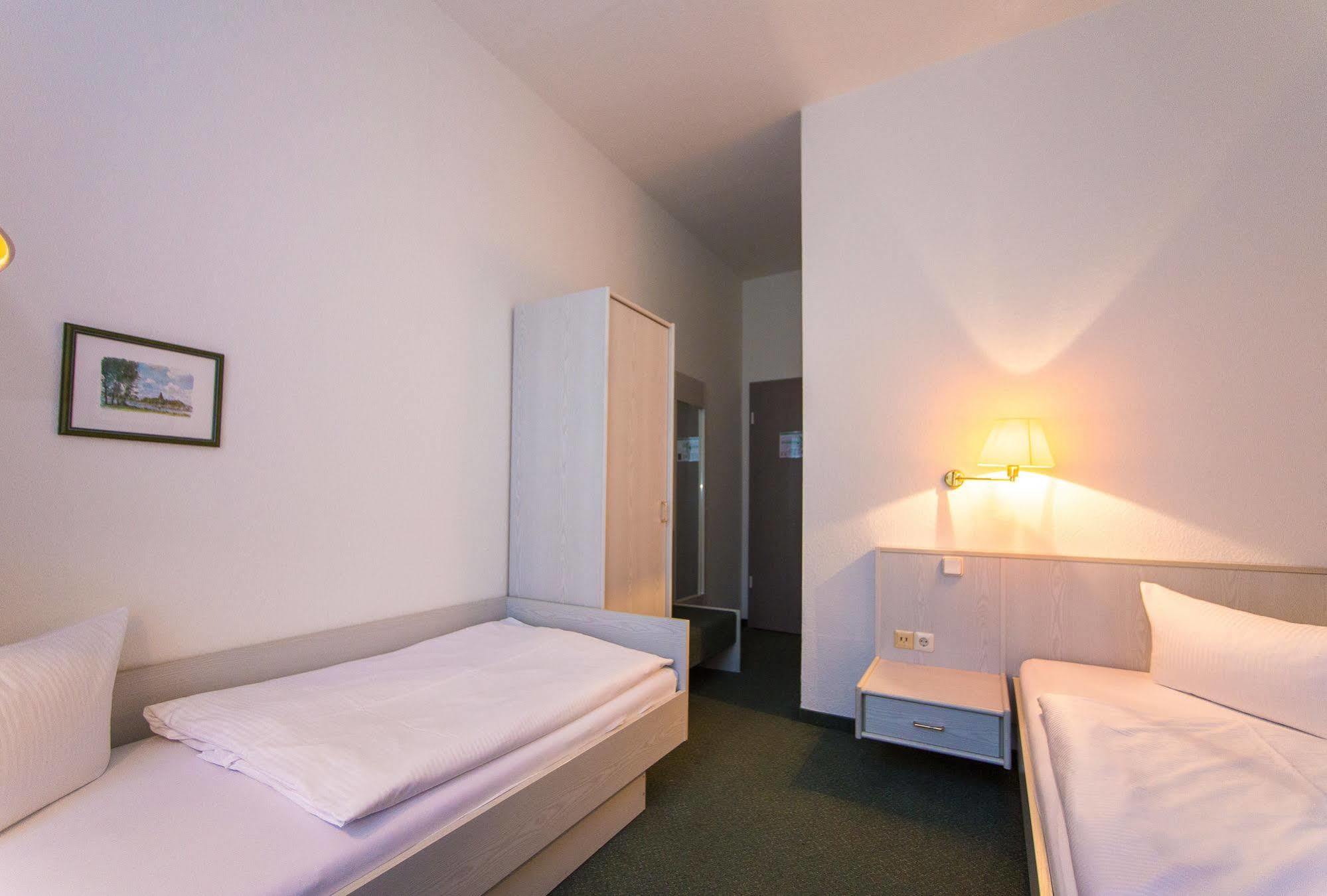 Hotel Weide Satow Exteriér fotografie